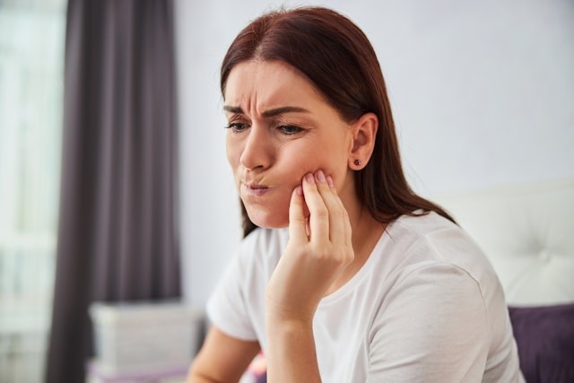 Aften in de mond: oorzaak, behandeling en preventie