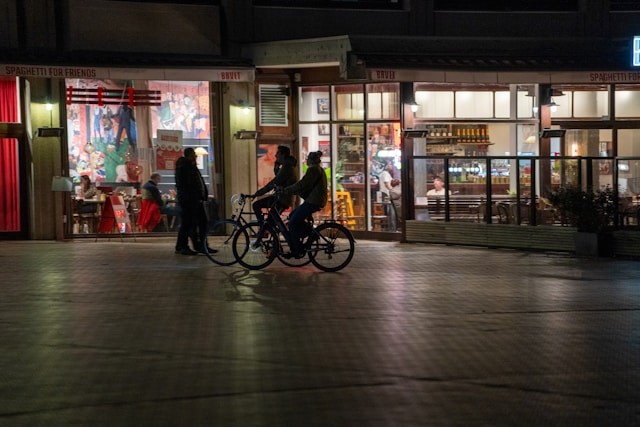 Gemak en Bereikbaarheid bij Avondwinkel Enschede voor Late Shoppers