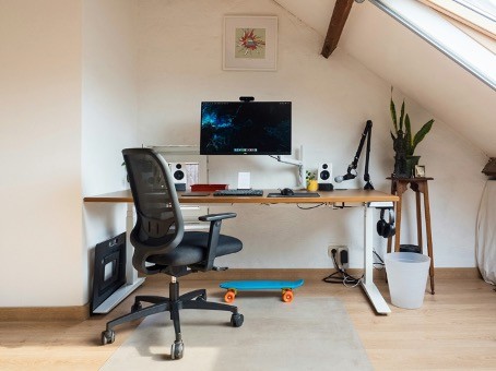 Hoe stel je een ergonomische bureaustoel correct in?
