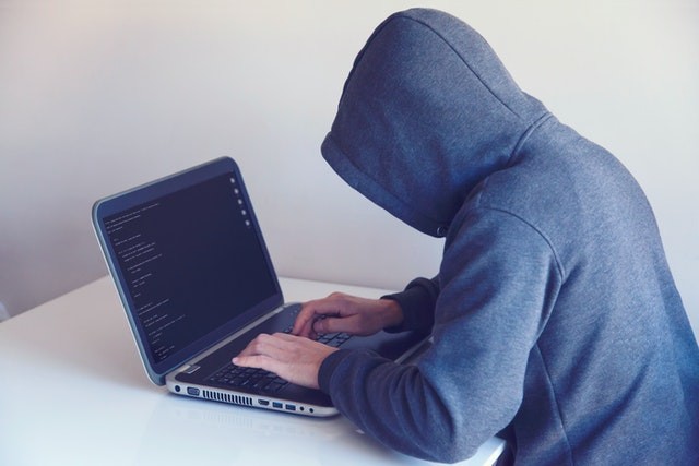 Hoe kan ik mijn persoonlijke gegevens online beveiligen?