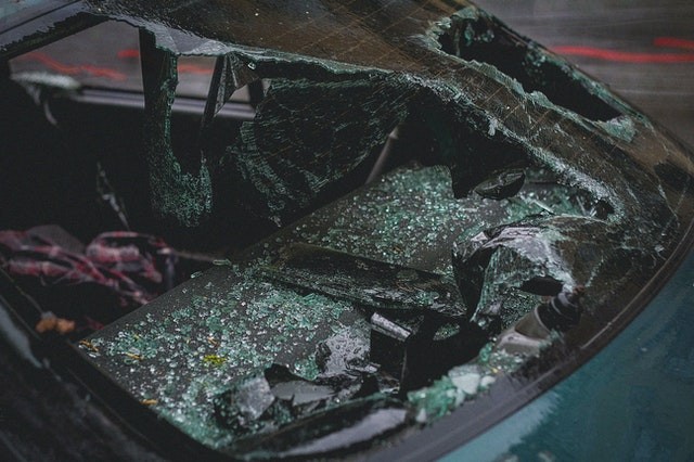 Wanneer heeft u recht op schadevergoeding na een verkeersongeval?