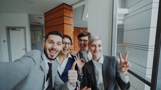 Verzuimverzekering vergelijken: 7 onmisbare tips voor ondernemers