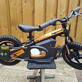 ** CROSSY DX 12 ELECTRISCHE KIDS BALANCE CROSS BIKE **