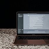 ChatGPT versus professionele copywriting: wat kies je voor je website?