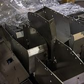 De metalen onderdelen die je niet ziet, bepalen hoe lang je bouwproject meegaat
