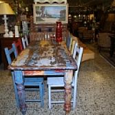 Eettafel en stoelen
