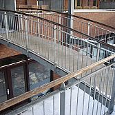 FSI International BV Uw partner in vloer en trap veiligheid.