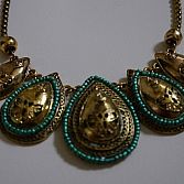 Gouden druppelvormige ketting