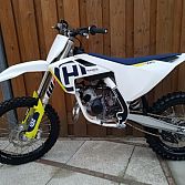 ** HUSQVARNA TC 85 GROTE WIELEN 19/16 BOUWJAAR 2018 SLECHTS 31 UUR !! ** 