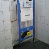 Hang toilet