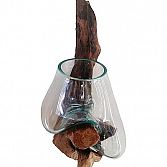 Mondgeblazen wandvaas op hout