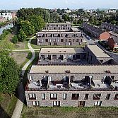 Nieuwbouw project Sterrenhof 39 woningen in de wijk Paddepoel aan de Spicastraat langs het Reitdiep in de groene zone van de stad Groningen.
