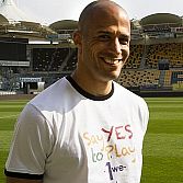 Profvoetballers en -trainers in actie voor âSay YES to Playâ