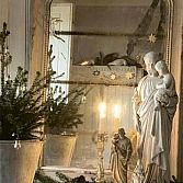 Spiegels en kerstdecoratie