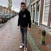 The black Hoodie