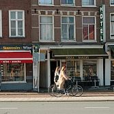 Zakendoen met Evenwicht: Waarom Nederlandse Ondernemers Cijfers en Creativiteit Combineren