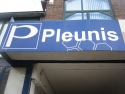 Pleunis Sierbestratingen